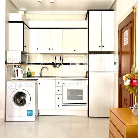 Captain Garcia Apartment Торевиеха Екстериор снимка