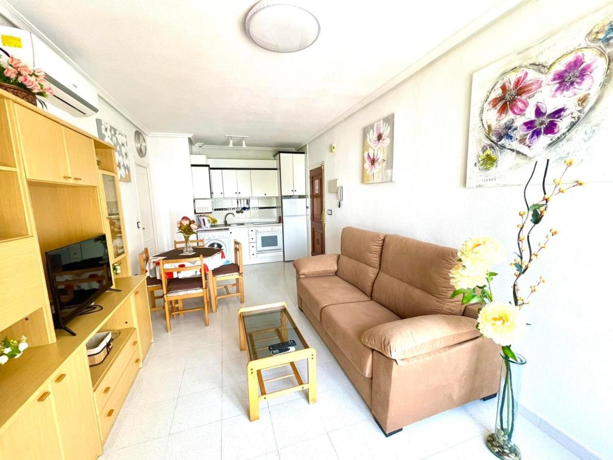 Captain Garcia Apartment Торевиеха Екстериор снимка